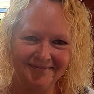 Meet your Posher, Deborah